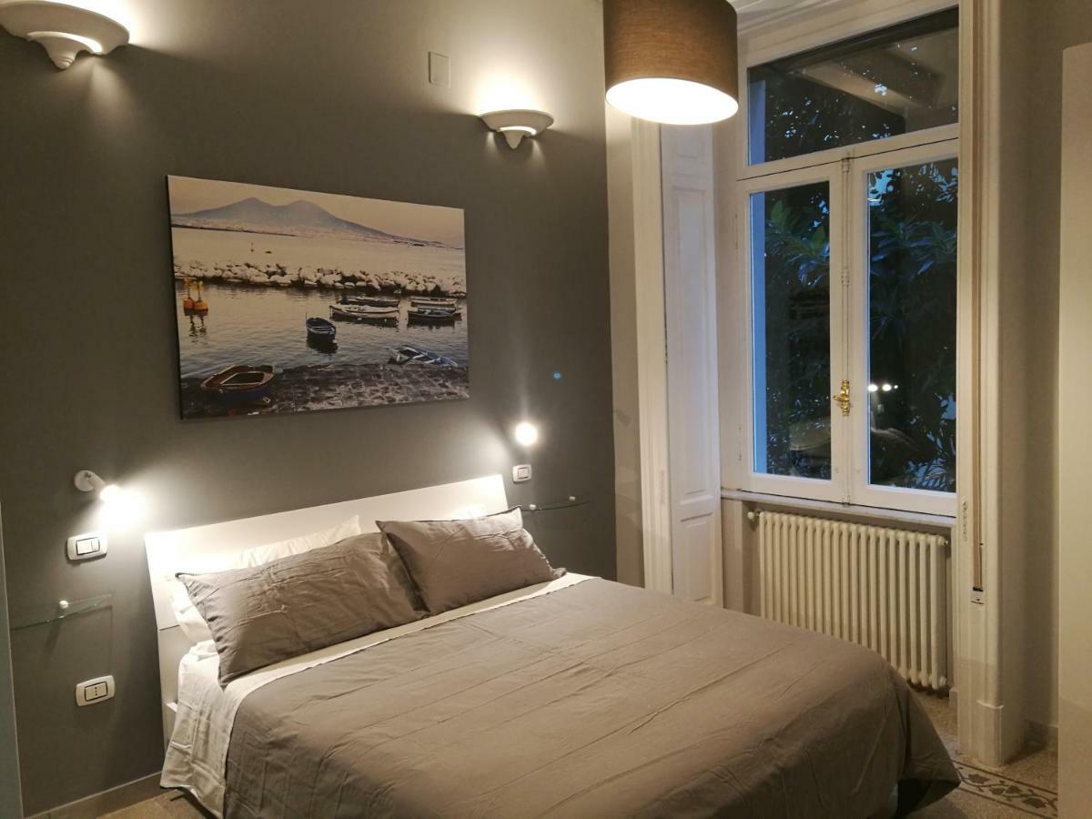 B&B Marange Наполи Екстериор снимка